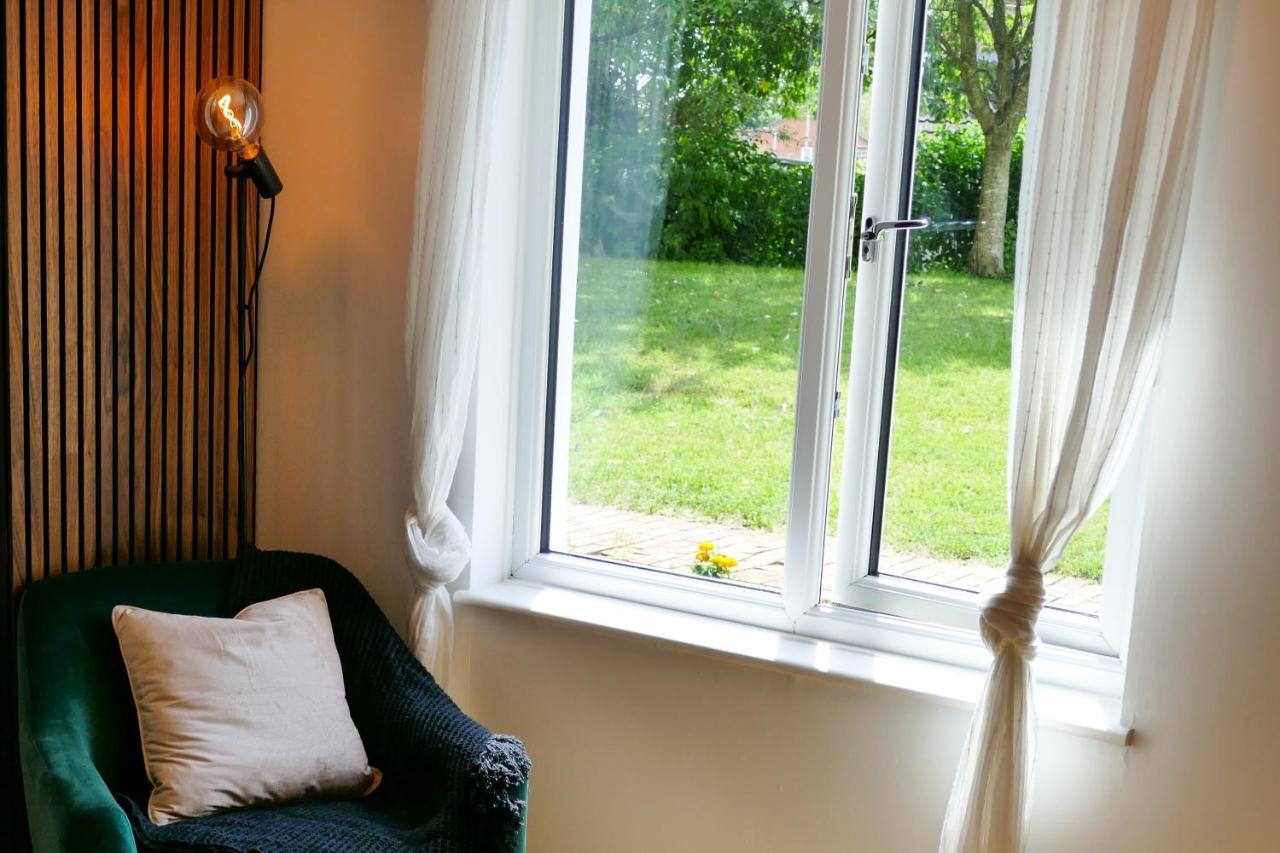 Home In Longwell Green Warmley Eksteriør billede